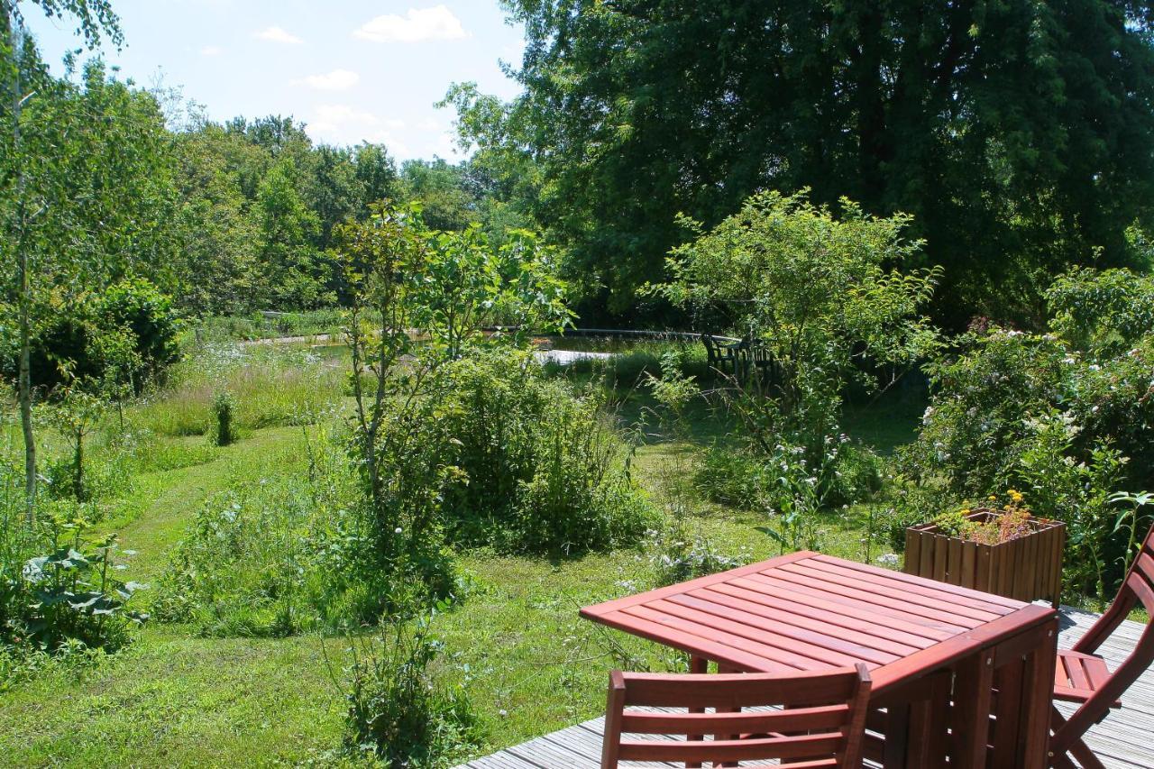 Ecolieu Le Chant Du Temps Bed & Breakfast Saint-Usuge Exterior foto